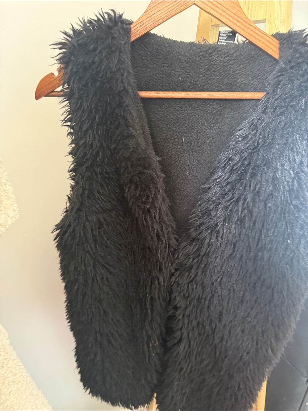 D&Y Black Teddy Faux Fur Vest
